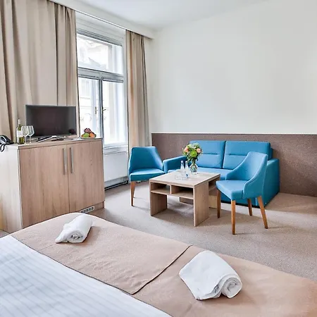 Aparthotel Embassy By Lh