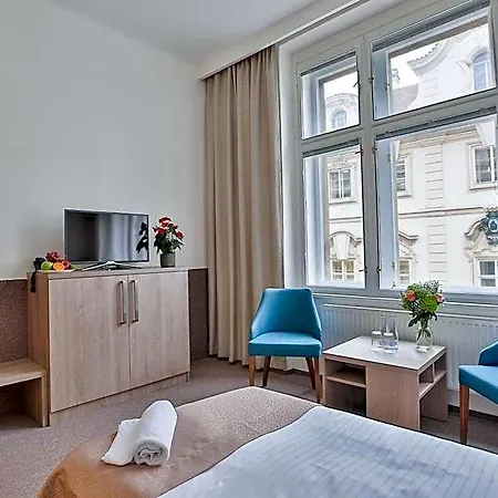 Embassy By Lh 4*