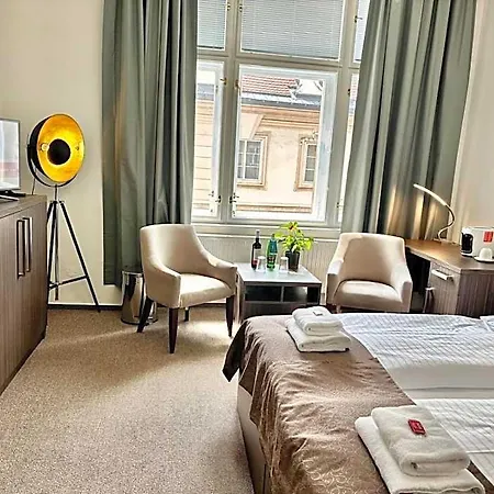 Embassy By Lh 4*