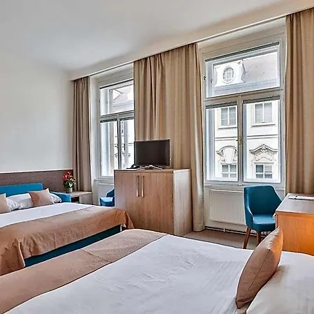 Aparthotel Embassy By Lh Praga