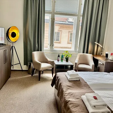 Embassy By Lh 4*